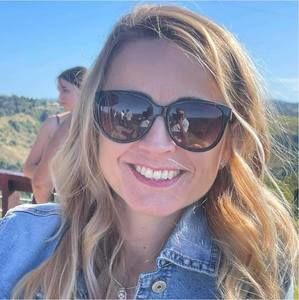 Meet your Posher, Szilvia